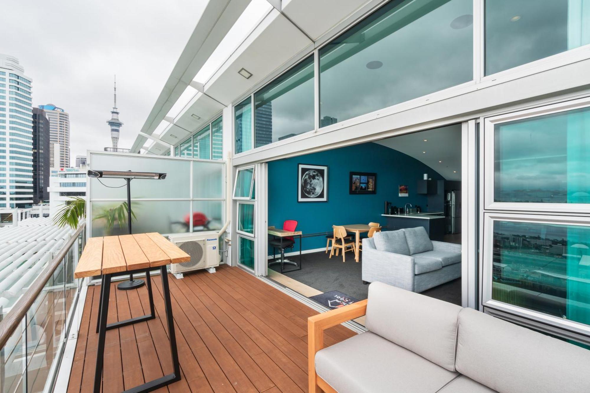 Penthouse Apartment With Stunning Harbour Views Окленд Экстерьер фото